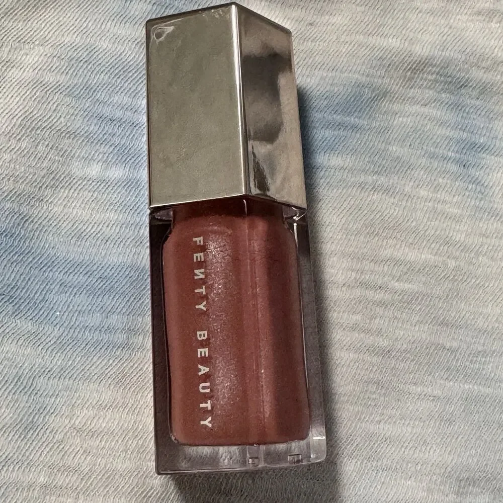 Fenty Beauty Gloss Bomb Universal Lip Luminizer - Fu$$y - 0.18fl oz - NWOB